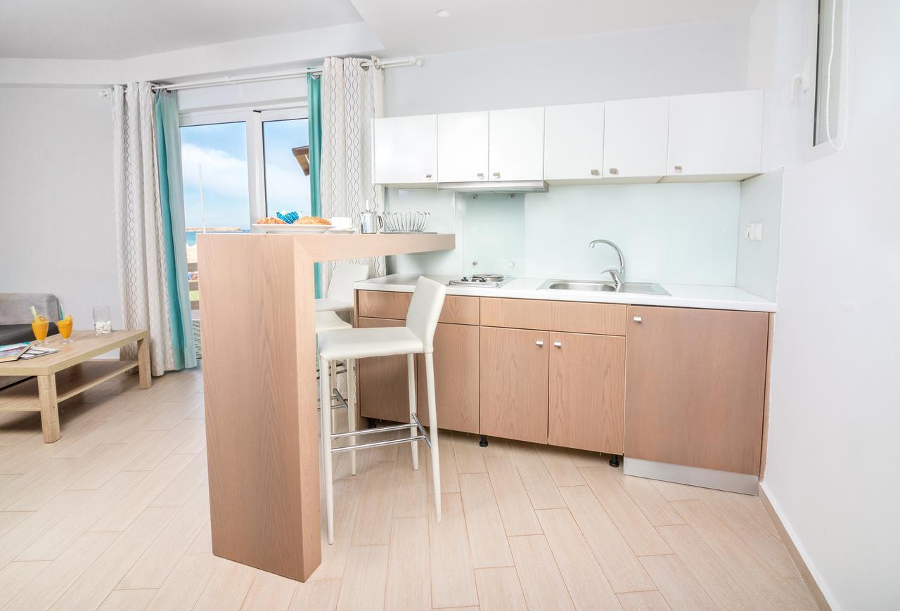 Christina Beach Hotel Chania  Ngoại thất bức ảnh